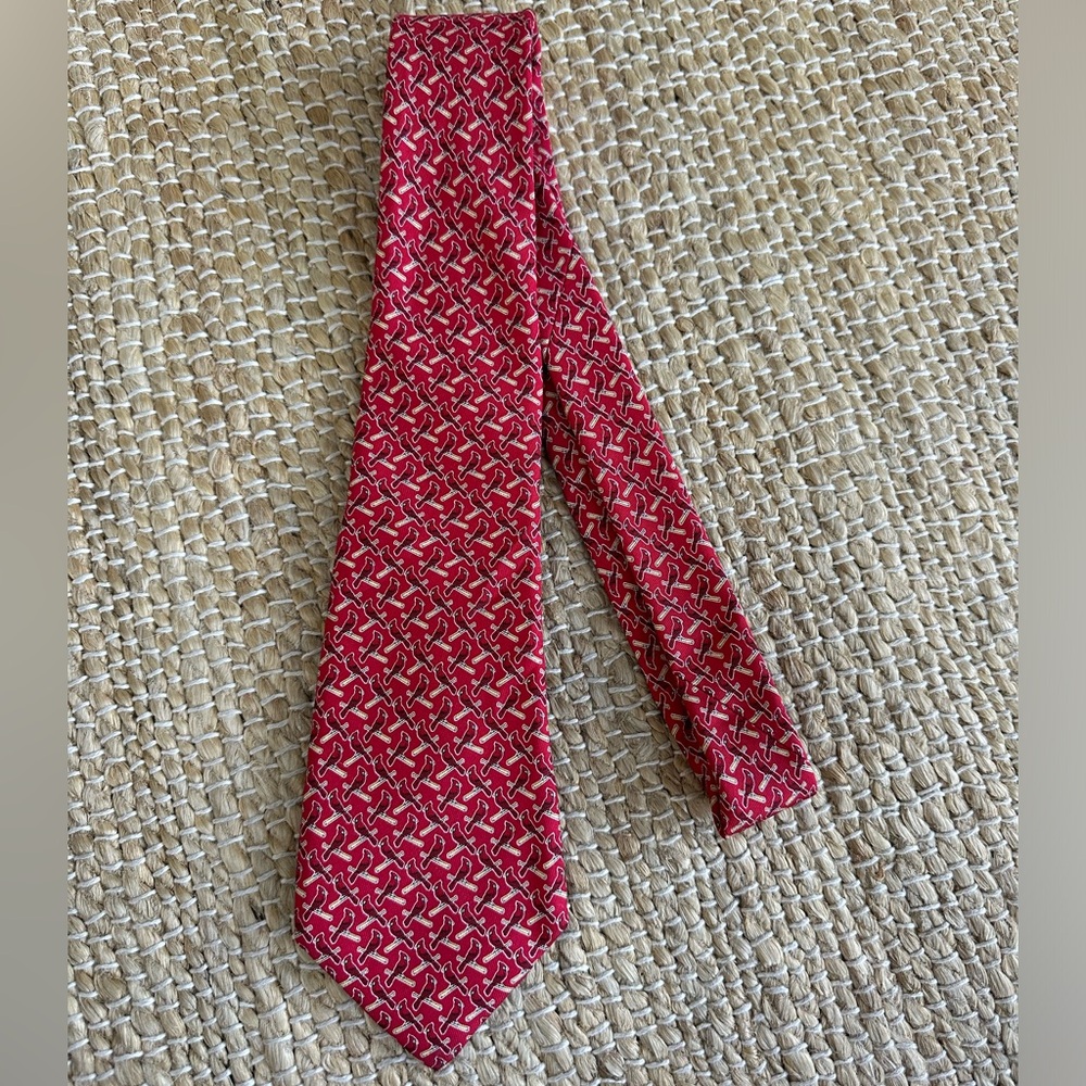 Vineyard Vines tie red St Louis Cardinals theme tie. 3‎ inch width baseball
